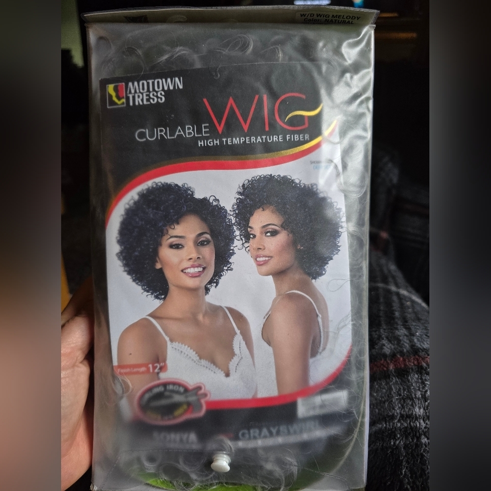 NWT 100% Human Hair Curly Salt And Pepper Wig
